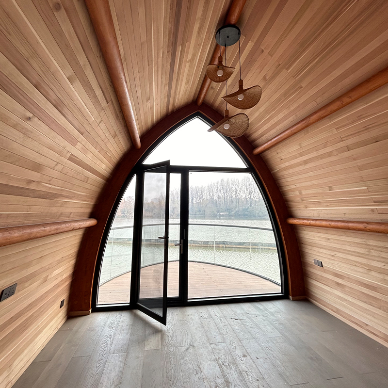 Hangar à bateaux préfabriqué en bois